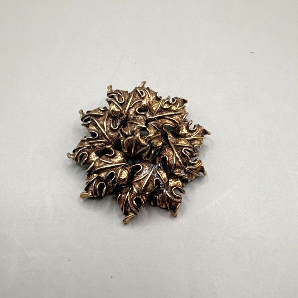 Vintage DeNICOLA Gold Tone Leaf Cluster Brooch Signed 1950s 1960s Botanical Pin